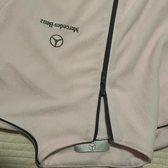Women's Mercedes Pink and grey Jacket - Picture 3 of 5